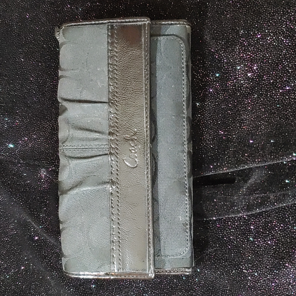 Coach Soho Pleated Signature Jacquard Tri-Fold Wallet